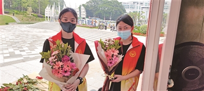 這個畢業季讓我們共享鮮花吧