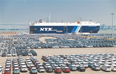 南沙海關(guān)提供24小時(shí)預(yù)約通關(guān)服務(wù) 對(duì)停靠滾裝船“船到人到、即靠即查”