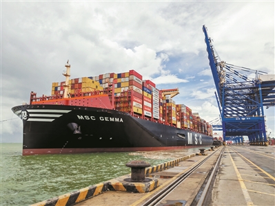 海上“超級帶貨王”首航南沙港