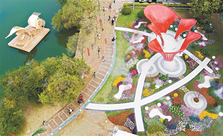 賞花藝尋年味 AI打卡賀新春