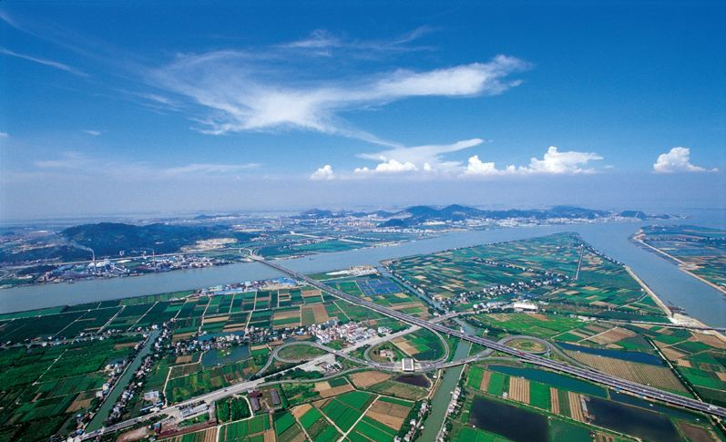 2024年駐穗領團“走進南沙港，共謀新機遇”活動舉行