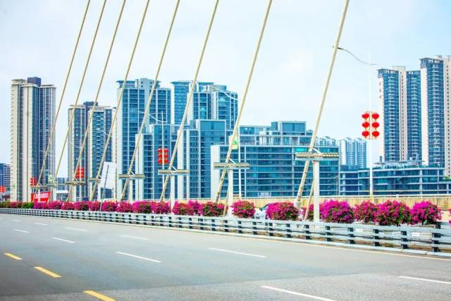 攝于:鳳凰一橋 攝于:鳳凰一橋