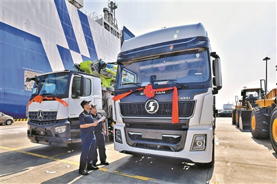 國慶期間廣州南沙口岸汽車出口火熱