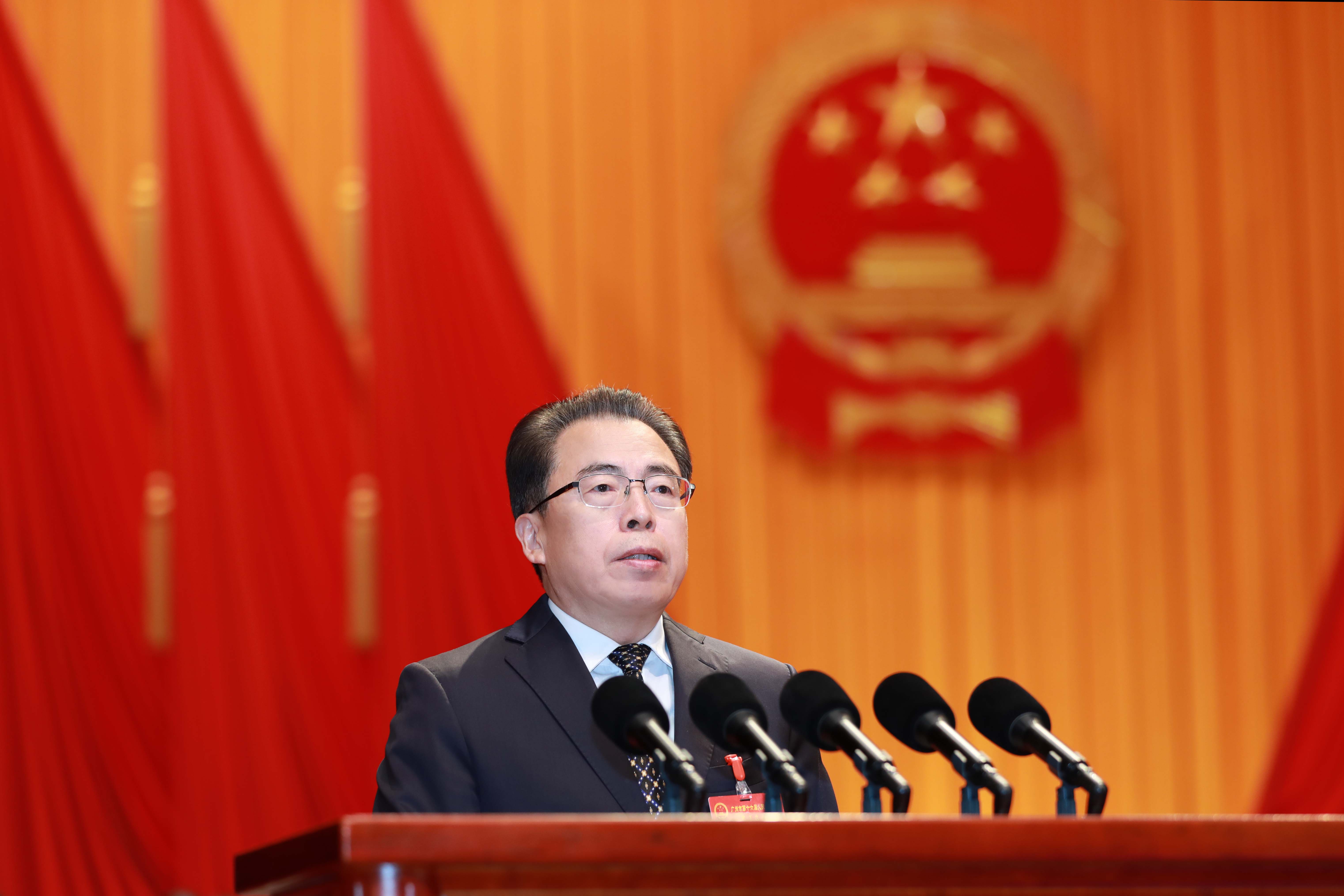 廣州市十六屆人大五次會(huì)議舉行第二次全體會(huì)議