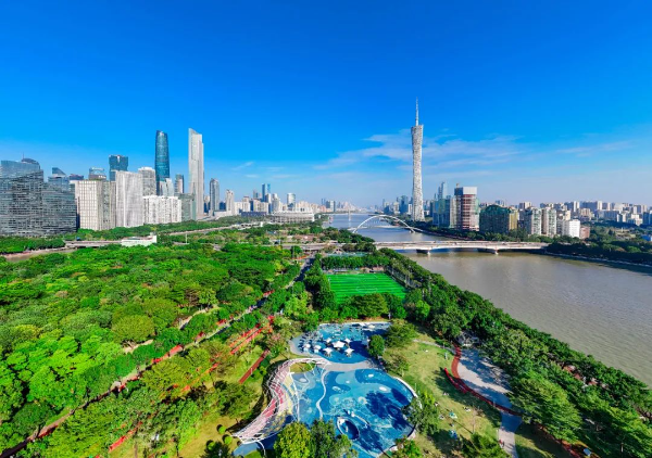 An Expat's Guide to Living and Working in Guangzhou is now available！