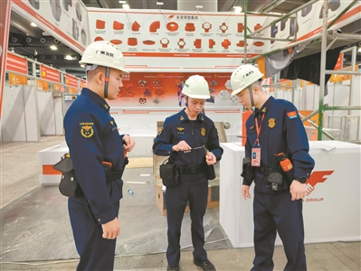 200余名消防員貼身守護(hù)廣交會