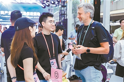 “廣州之夜”閃耀廣交會