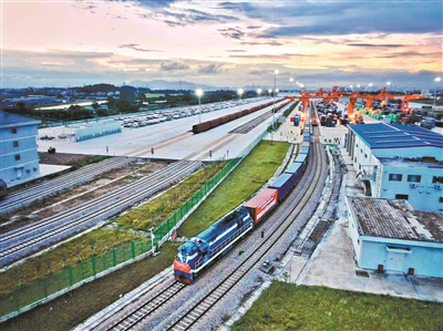 買全球 賣全球 老友記 遍天下